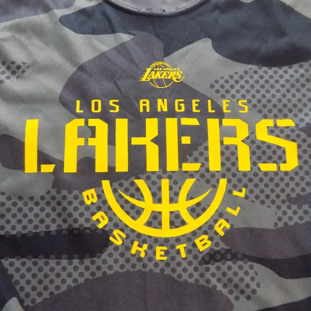 NBA Los Angeles Lakers Shirt Boys M 10-12 Camo Long Sleeve Excellent 1948-2020